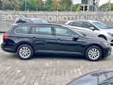 VW Passat bei Gebrauchtwagen.expert - Abbildung (8 / 15) VW Passat bei Gebrauchtwagen.expert - Abbildung (8 / 15)