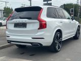 Volvo XC90 bei Gebrauchtwagen.expert - Abbildung (2 / 15)