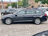 VW Passat bei Gebrauchtwagen.expert - Abbildung (4 / 15) VW Passat bei Gebrauchtwagen.expert - Abbildung (4 / 15)