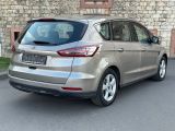 Ford S-Max bei Gebrauchtwagen.expert - Abbildung (2 / 15)
