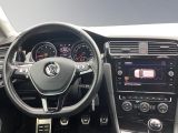 VW Golf VII bei Gebrauchtwagen.expert - Abbildung (14 / 15)