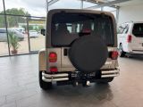 Jeep Wrangler bei Gebrauchtwagen.expert - Abbildung (8 / 15)