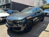 Maserati Levante bei Gebrauchtwagen.expert - Abbildung (3 / 15) Maserati Levante bei Gebrauchtwagen.expert - Abbildung (3 / 15)