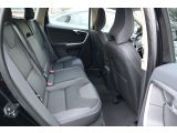 Volvo XC60 bei Gebrauchtwagen.expert - Abbildung (15 / 15) Volvo XC60 bei Gebrauchtwagen.expert - Abbildung (15 / 15)