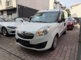 Opel Combo bei Gebrauchtwagen.expert - Abbildung (3 / 15) Opel Combo bei Gebrauchtwagen.expert - Abbildung (3 / 15)