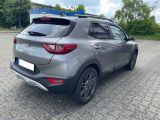 Kia Stonic bei Gebrauchtwagen.expert - Abbildung (6 / 12)