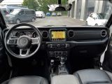 Jeep Wrangler bei Gebrauchtwagen.expert - Abbildung (8 / 15) Jeep Wrangler bei Gebrauchtwagen.expert - Abbildung (8 / 15)