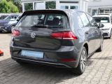 VW Golf VII bei Gebrauchtwagen.expert - Abbildung (2 / 15)