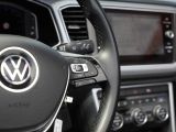 VW T-Roc bei Gebrauchtwagen.expert - Abbildung (11 / 15) VW T-Roc bei Gebrauchtwagen.expert - Abbildung (11 / 15)