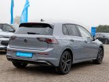 VW Golf VIII bei Gebrauchtwagen.expert - Abbildung (2 / 15)
