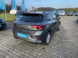 VW T-Roc bei Gebrauchtwagen.expert - Abbildung (3 / 8)