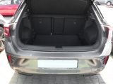 VW T-Roc bei Gebrauchtwagen.expert - Abbildung (10 / 15) VW T-Roc bei Gebrauchtwagen.expert - Abbildung (10 / 15)