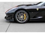 Ferrari 812 bei Gebrauchtwagen.expert - Abbildung (11 / 15) Ferrari 812 bei Gebrauchtwagen.expert - Abbildung (11 / 15)