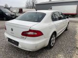 Skoda Superb bei Gebrauchtwagen.expert - Abbildung (3 / 8)