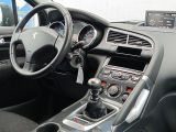 Peugeot 3008 bei Gebrauchtwagen.expert - Abbildung (10 / 15)