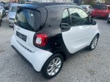 Smart smart fortwo bei Gebrauchtwagen.expert - Abbildung (4 / 15)
