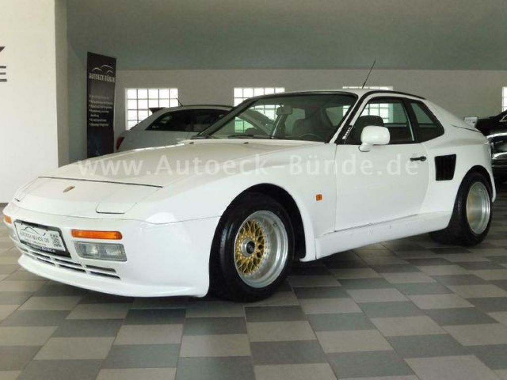 Porsche 924 bei Gebrauchtwagen.expert - Hauptabbildung