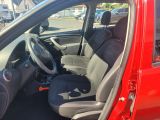 Dacia Sandero bei Gebrauchtwagen.expert - Abbildung (9 / 15) Dacia Sandero bei Gebrauchtwagen.expert - Abbildung (9 / 15)