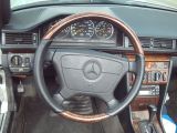 Mercedes-Benz E-Klasse bei Gebrauchtwagen.expert - Abbildung (5 / 12)