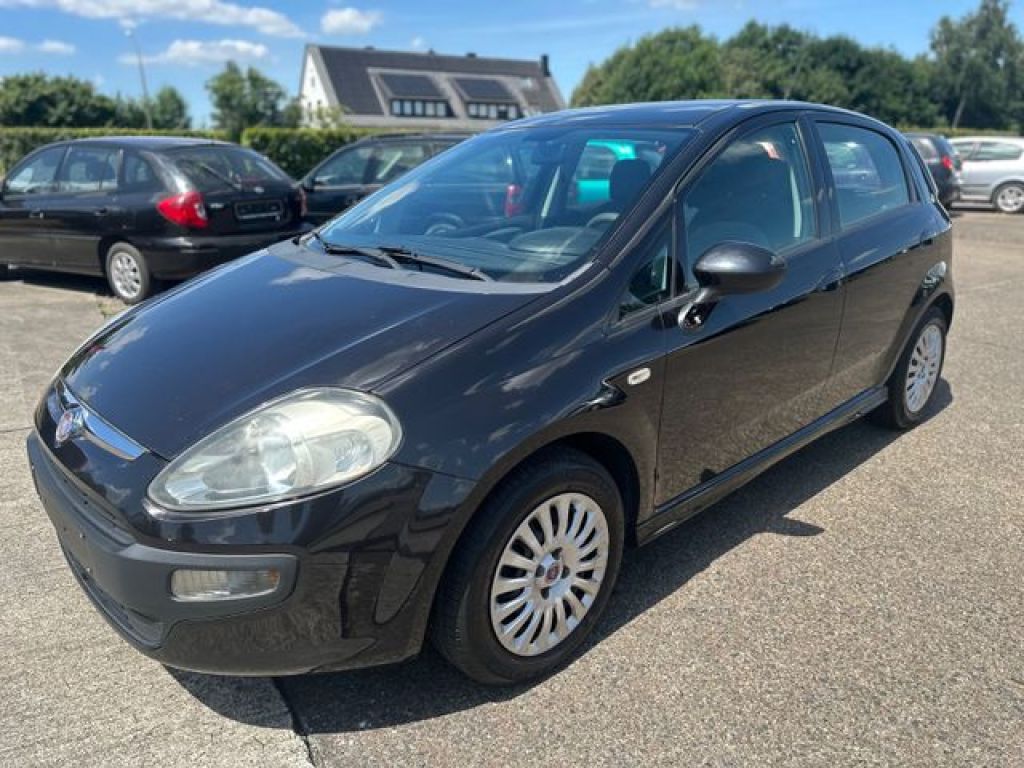 Fiat Punto Evo bei Gebrauchtwagen.expert - Hauptabbildung Fiat Punto Evo bei Gebrauchtwagen.expert - Hauptabbildung