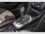 Opel Cascada bei Gebrauchtwagen.expert - Abbildung (9 / 15) Opel Cascada bei Gebrauchtwagen.expert - Abbildung (9 / 15)