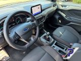 Ford Focus Turnier bei Gebrauchtwagen.expert - Abbildung (11 / 15) Ford Focus Turnier bei Gebrauchtwagen.expert - Abbildung (11 / 15)
