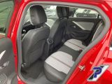 Opel Astra bei Gebrauchtwagen.expert - Abbildung (13 / 15) Opel Astra bei Gebrauchtwagen.expert - Abbildung (13 / 15)