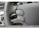 Mercedes-Benz E-Klasse bei Gebrauchtwagen.expert - Abbildung (12 / 15) Mercedes-Benz E-Klasse bei Gebrauchtwagen.expert - Abbildung (12 / 15)