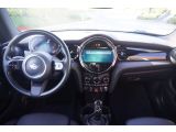 Mini Cooper bei Gebrauchtwagen.expert - Abbildung (9 / 15)