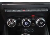 Renault Clio bei Gebrauchtwagen.expert - Abbildung (13 / 15) Renault Clio bei Gebrauchtwagen.expert - Abbildung (13 / 15)