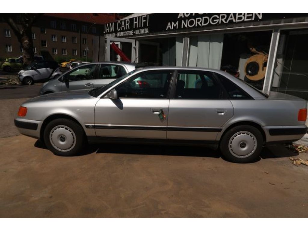 Audi Audi 100 bei Gebrauchtwagen.expert - Hauptabbildung Audi Audi 100 bei Gebrauchtwagen.expert - Hauptabbildung
