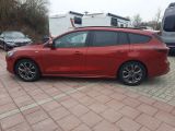 Ford Focus Turnier bei Gebrauchtwagen.expert - Abbildung (9 / 15)