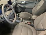 Ford Kuga bei Gebrauchtwagen.expert - Abbildung (13 / 15) Ford Kuga bei Gebrauchtwagen.expert - Abbildung (13 / 15)