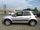 Suzuki SX4 bei Gebrauchtwagen.expert - Abbildung (2 / 15) Suzuki SX4 bei Gebrauchtwagen.expert - Abbildung (2 / 15)