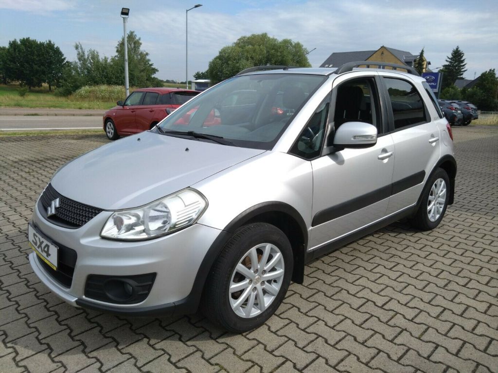Suzuki SX4 bei Gebrauchtwagen.expert - Hauptabbildung Suzuki SX4 bei Gebrauchtwagen.expert - Hauptabbildung