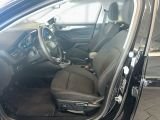 Ford Focus Turnier bei Gebrauchtwagen.expert - Abbildung (9 / 15)