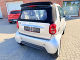 Smart smart fortwo bei Gebrauchtwagen.expert - Abbildung (4 / 15)