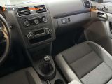 VW Touran bei Gebrauchtwagen.expert - Abbildung (14 / 15) VW Touran bei Gebrauchtwagen.expert - Abbildung (14 / 15)