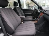 Mercedes-Benz 230 bei Gebrauchtwagen.expert - Abbildung (8 / 15)
