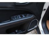 Jeep Compass bei Gebrauchtwagen.expert - Abbildung (13 / 15)