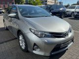 Toyota Auris bei Gebrauchtwagen.expert - Abbildung (3 / 15)