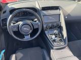 Jaguar F-Type bei Gebrauchtwagen.expert - Abbildung (13 / 15) Jaguar F-Type bei Gebrauchtwagen.expert - Abbildung (13 / 15)