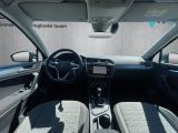 VW Tiguan bei Gebrauchtwagen.expert - Abbildung (12 / 15) VW Tiguan bei Gebrauchtwagen.expert - Abbildung (12 / 15)