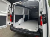 Opel Vivaro bei Gebrauchtwagen.expert - Abbildung (7 / 11)