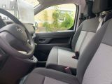 Opel Vivaro bei Gebrauchtwagen.expert - Abbildung (8 / 11)