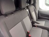 Opel Vivaro bei Gebrauchtwagen.expert - Abbildung (11 / 11)