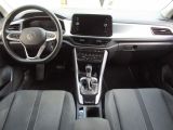 VW T-Roc bei Gebrauchtwagen.expert - Abbildung (9 / 15) VW T-Roc bei Gebrauchtwagen.expert - Abbildung (9 / 15)