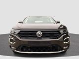 VW T-Roc bei Gebrauchtwagen.expert - Abbildung (10 / 15) VW T-Roc bei Gebrauchtwagen.expert - Abbildung (10 / 15)
