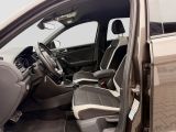 VW T-Roc bei Gebrauchtwagen.expert - Abbildung (7 / 15) VW T-Roc bei Gebrauchtwagen.expert - Abbildung (7 / 15)