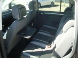 VW Touran bei Gebrauchtwagen.expert - Abbildung (5 / 12)